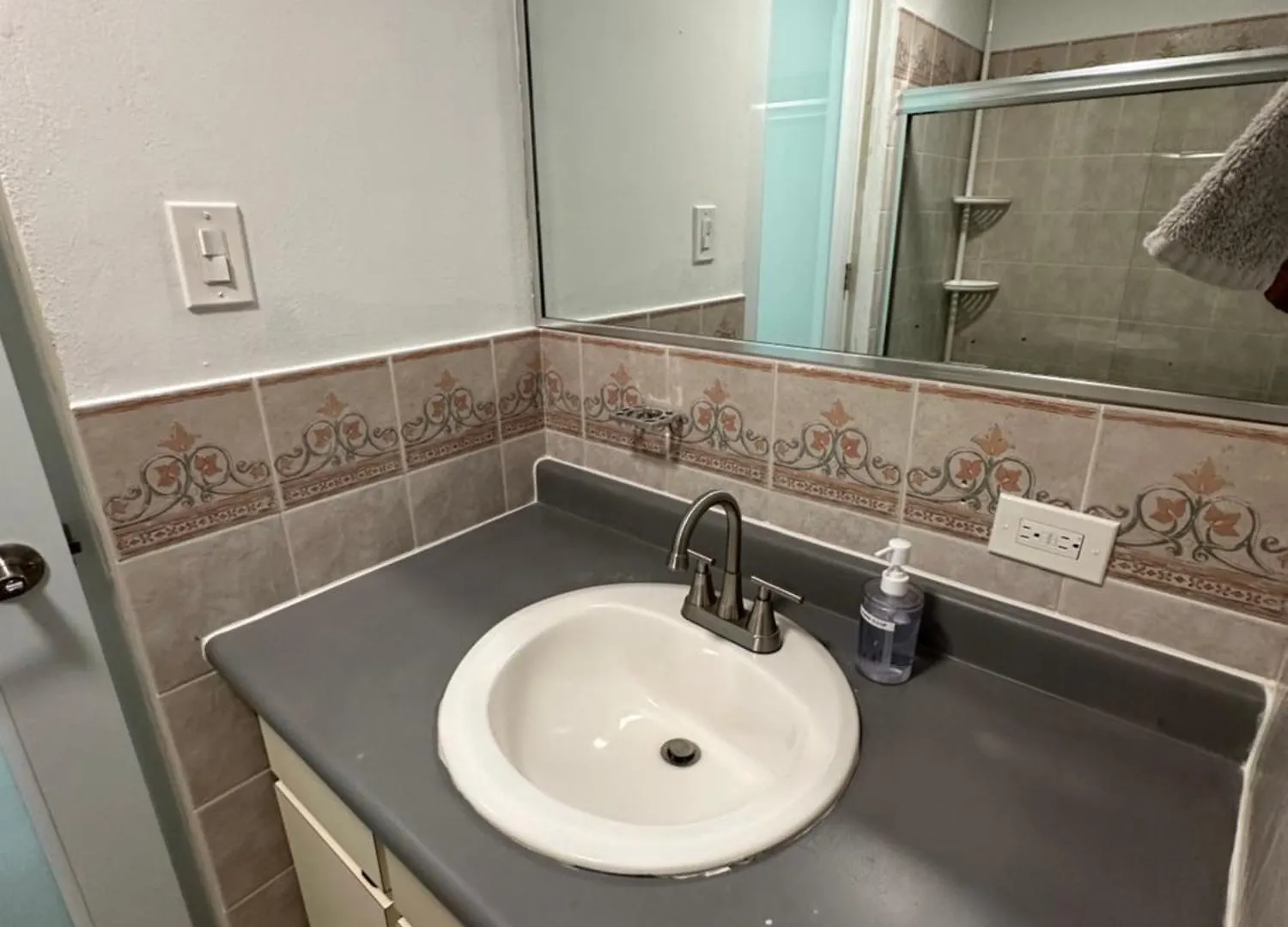 Beachfront Studio Apt W/ Full Kitchen & Pool Isabela Apartment